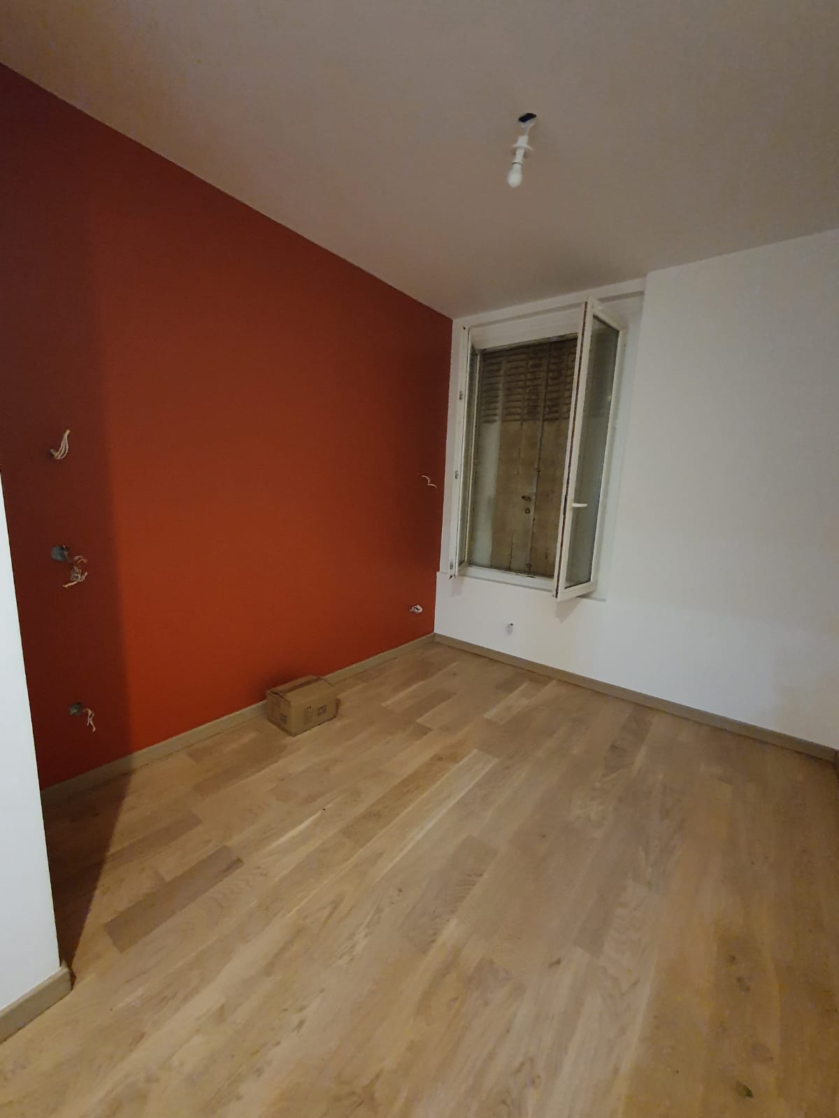 Pose de revêtement intérieur